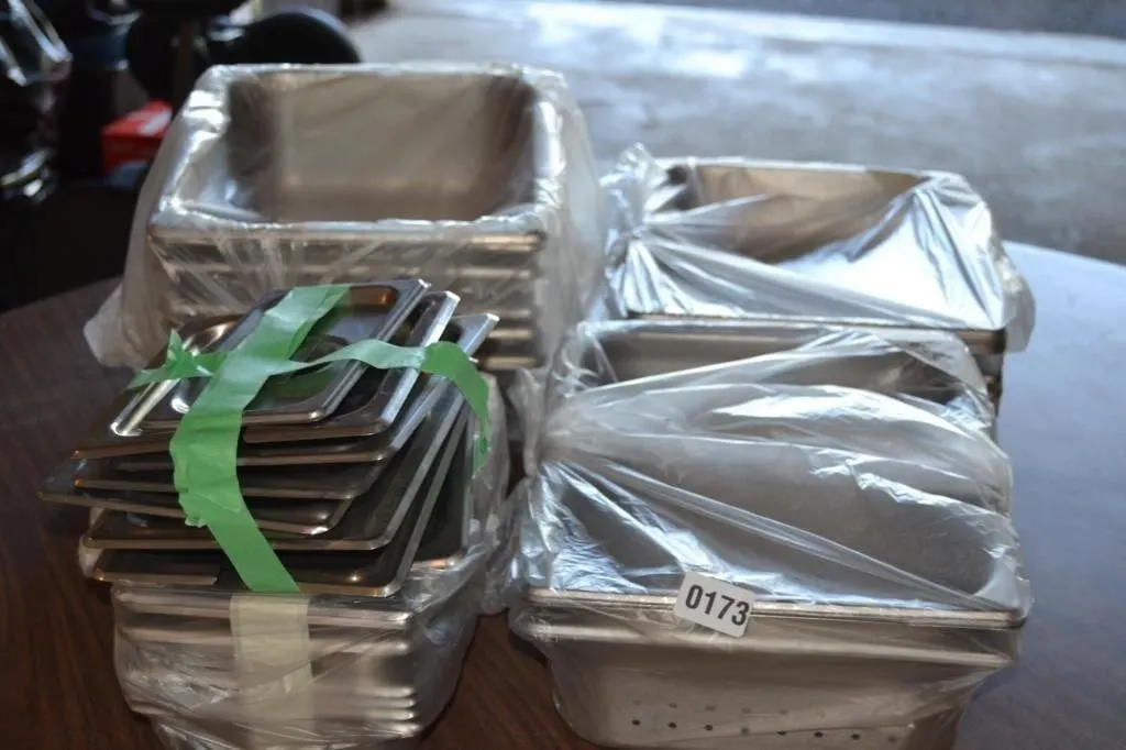 Asst. hot trays large, steamer trays