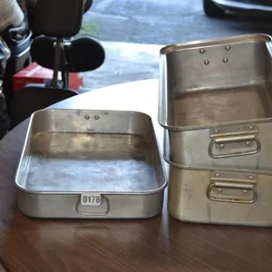 3 roasting pans