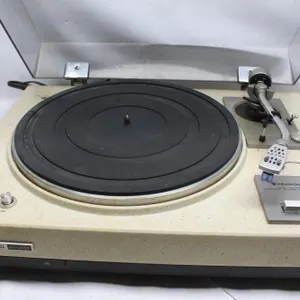 Kenwood Vintage Turntable with Dust Cover