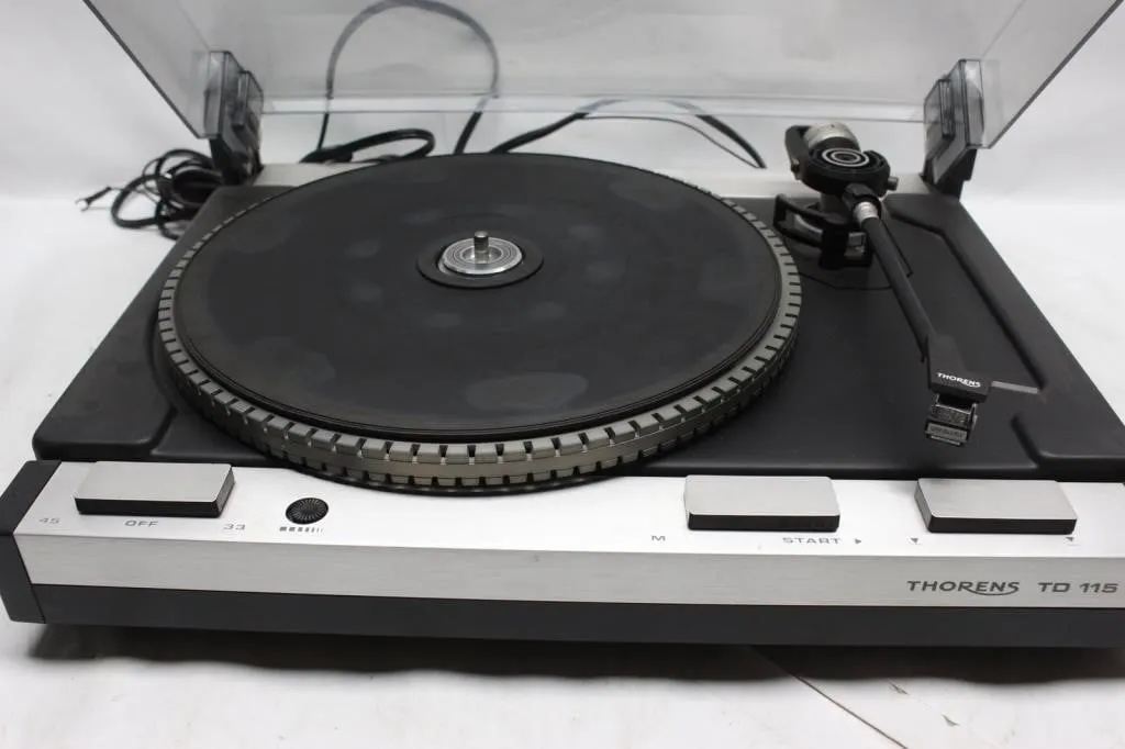 Thorens TD 115 Turntable