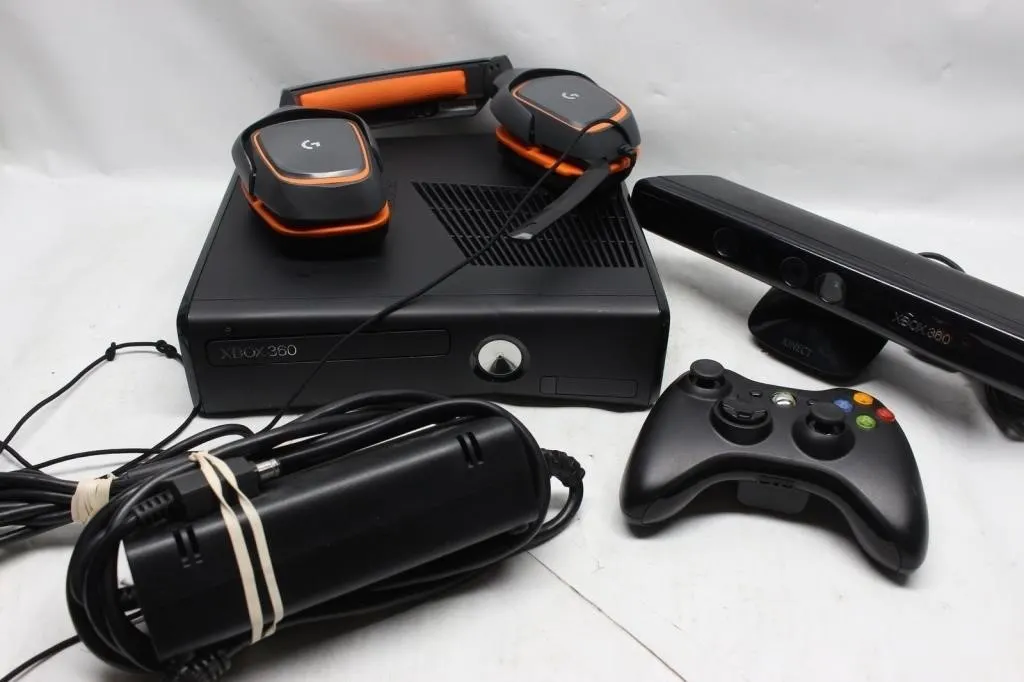 Xbox 360 Console w/ Kinect, Controller & Kids DVDs