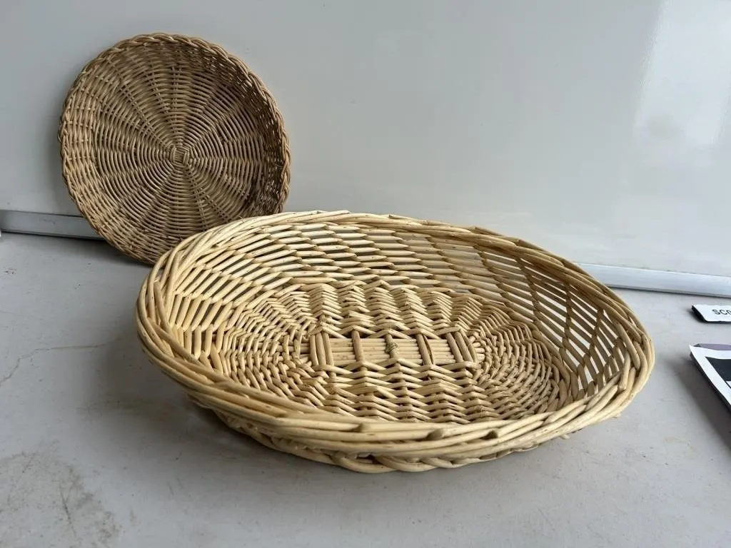 Woven wicker baskets/trays, set of 3