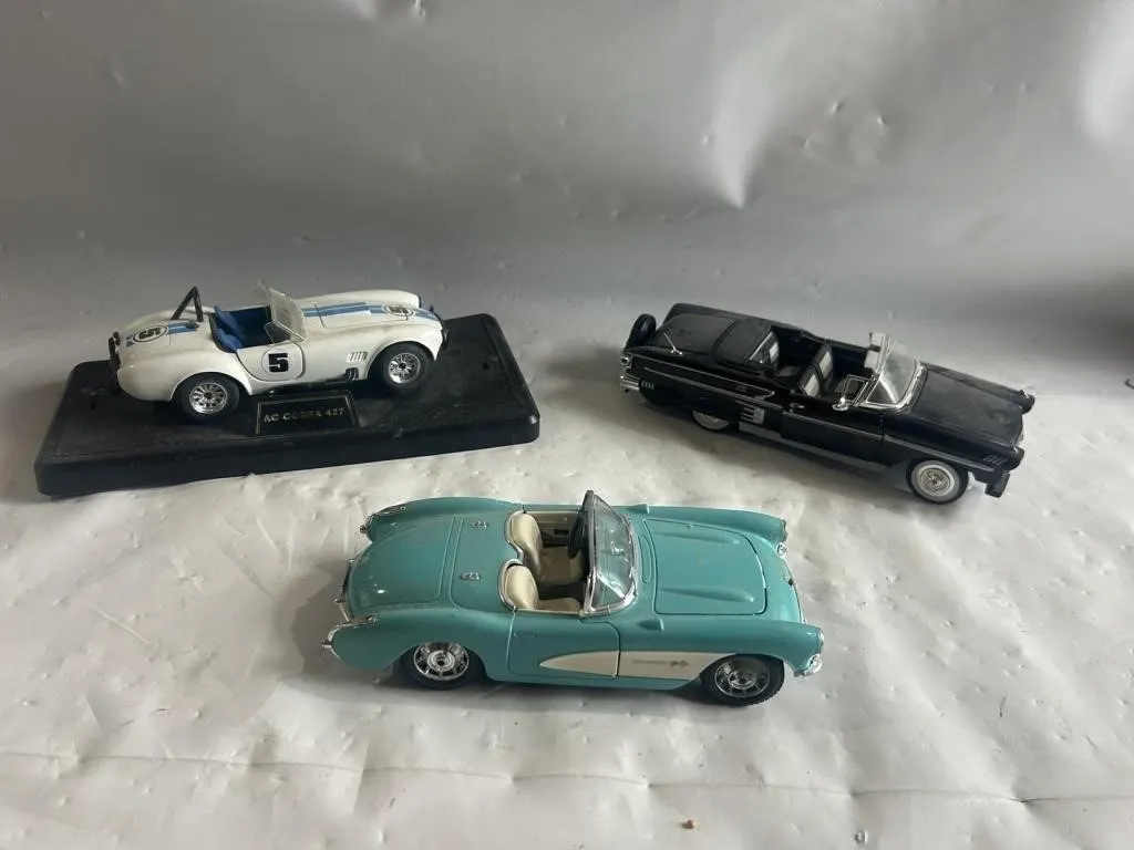 Diecast Model Cars: AC Cobra 427, Corvette,
