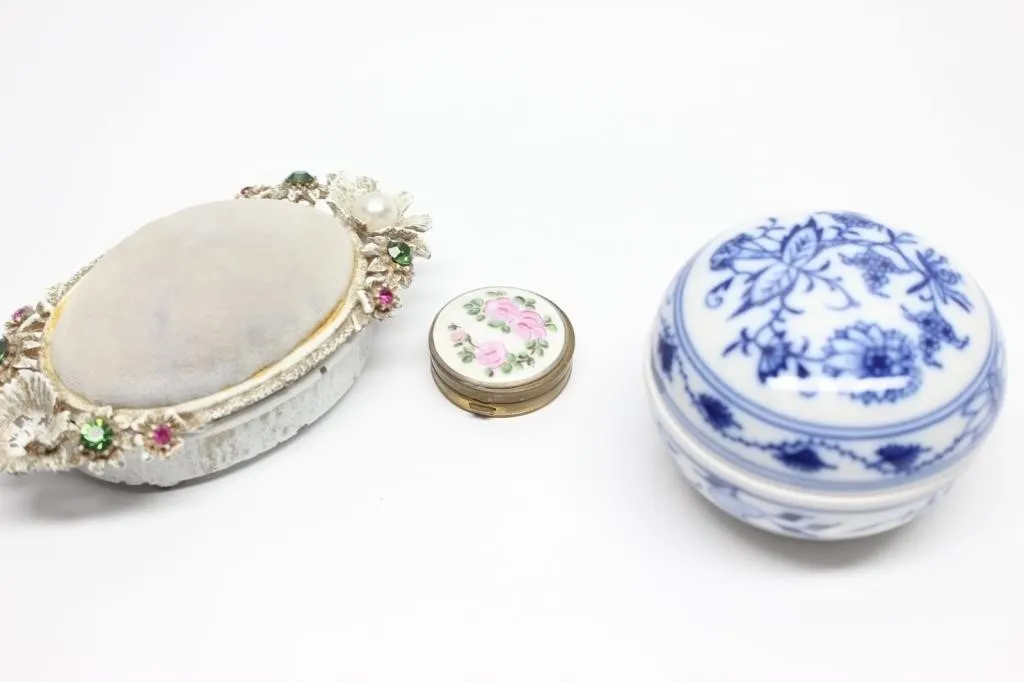 Blue Onion Trinket Box & Jeweled Compact Lot
