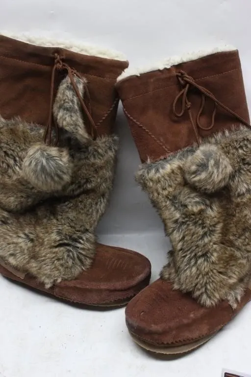 Zigisoho Fur-Trim Suede Moccasin Boots