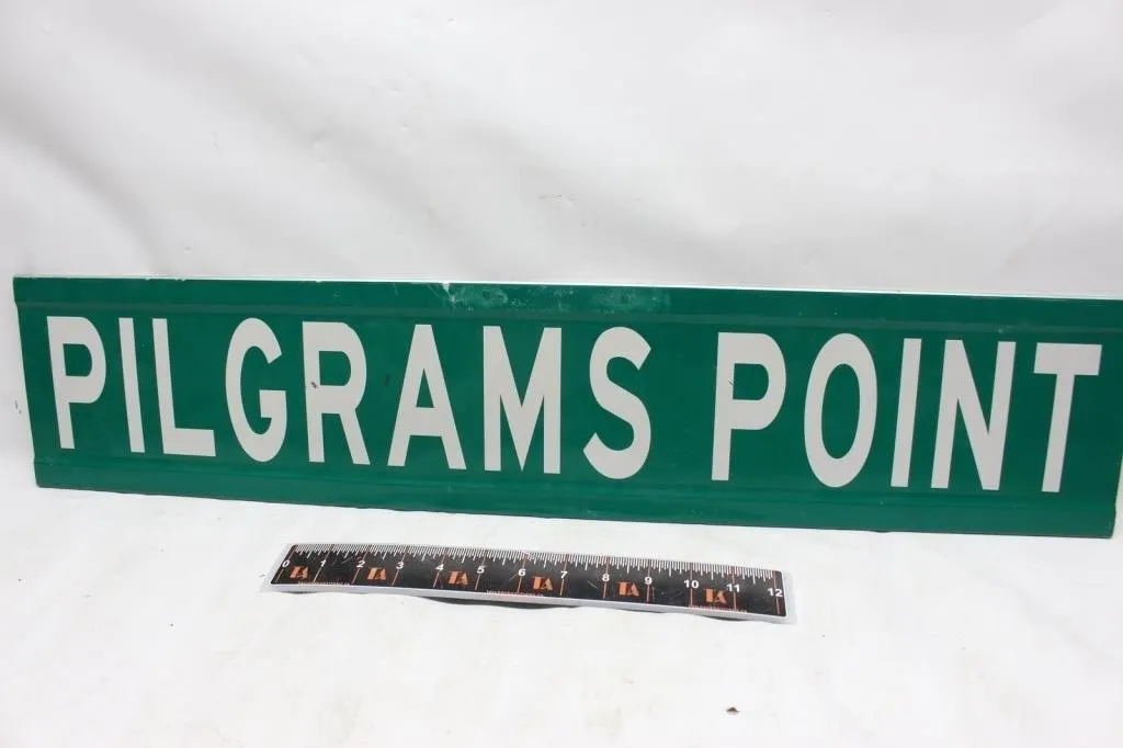 "Pilgrams Point" Green Street Sign