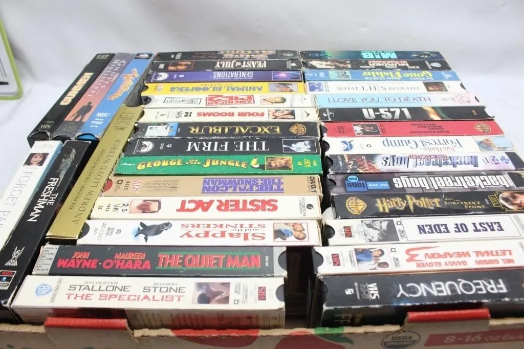 Lot of VHS Tapes – Assorted Movies