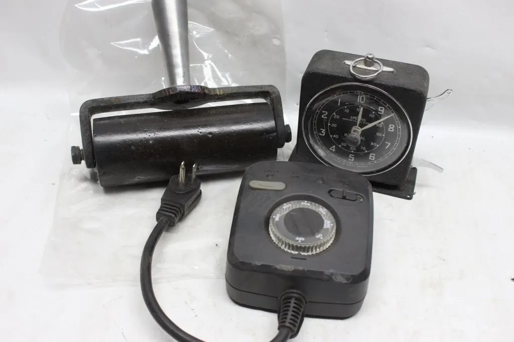 Smiths Interval Timer, Dusk-Dawn Sensor & Roller