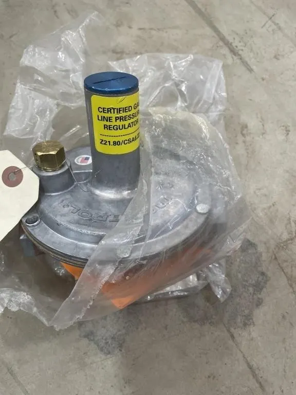 NEW - Maxitrol 325-5AL Gas Line Pressure Regulator