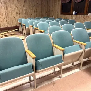 Set of 4 Theater Chairs *SEE DESCRIPTION*