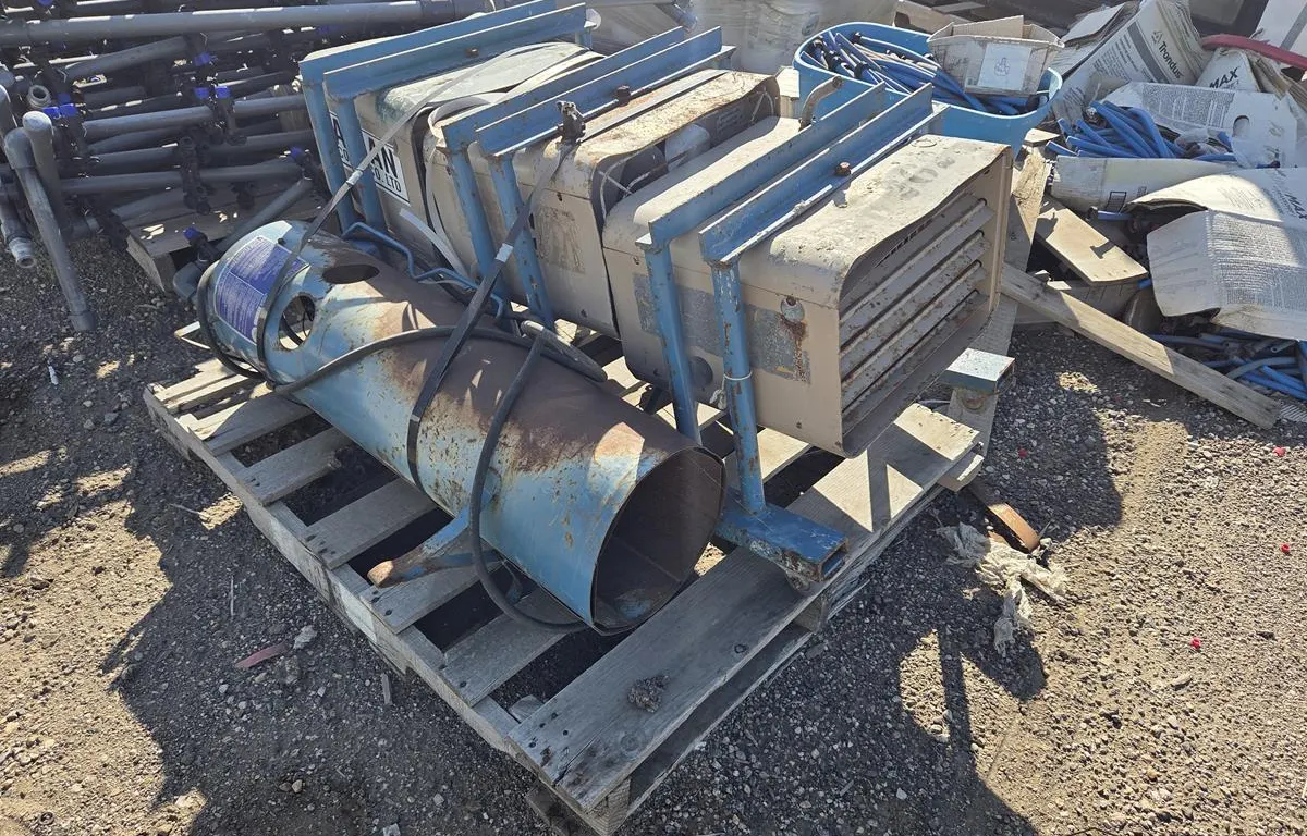 (3) SureFlame Portable Heaters & (1) Damaged Heater
UNRESERVED