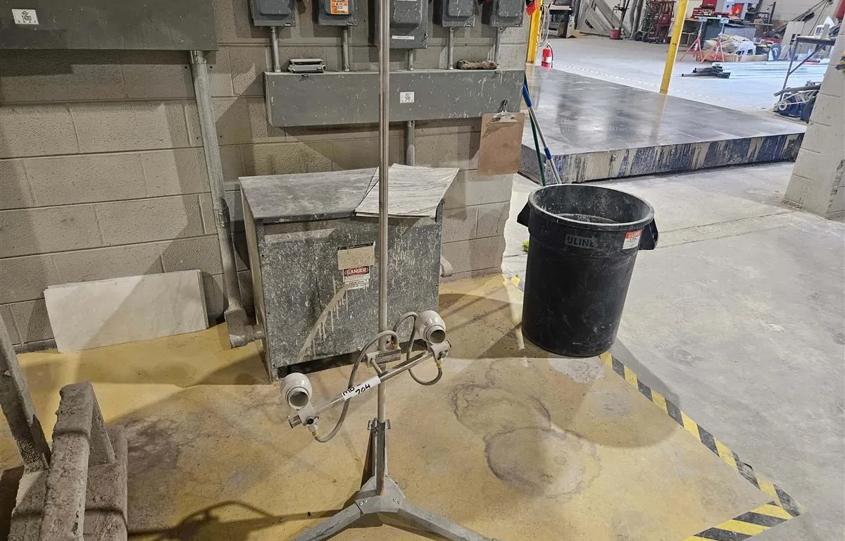 AMH Dual Air Nozzle Stand
UNRESERVED