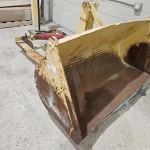 Hydraulic Loader Bucket Attachment
 UNRESERVED