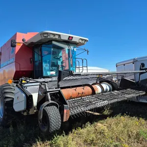 1998 Massey Ferguson 8680 Combine w/ Pickup Header (Non-Runner)
 UNRESERVED
