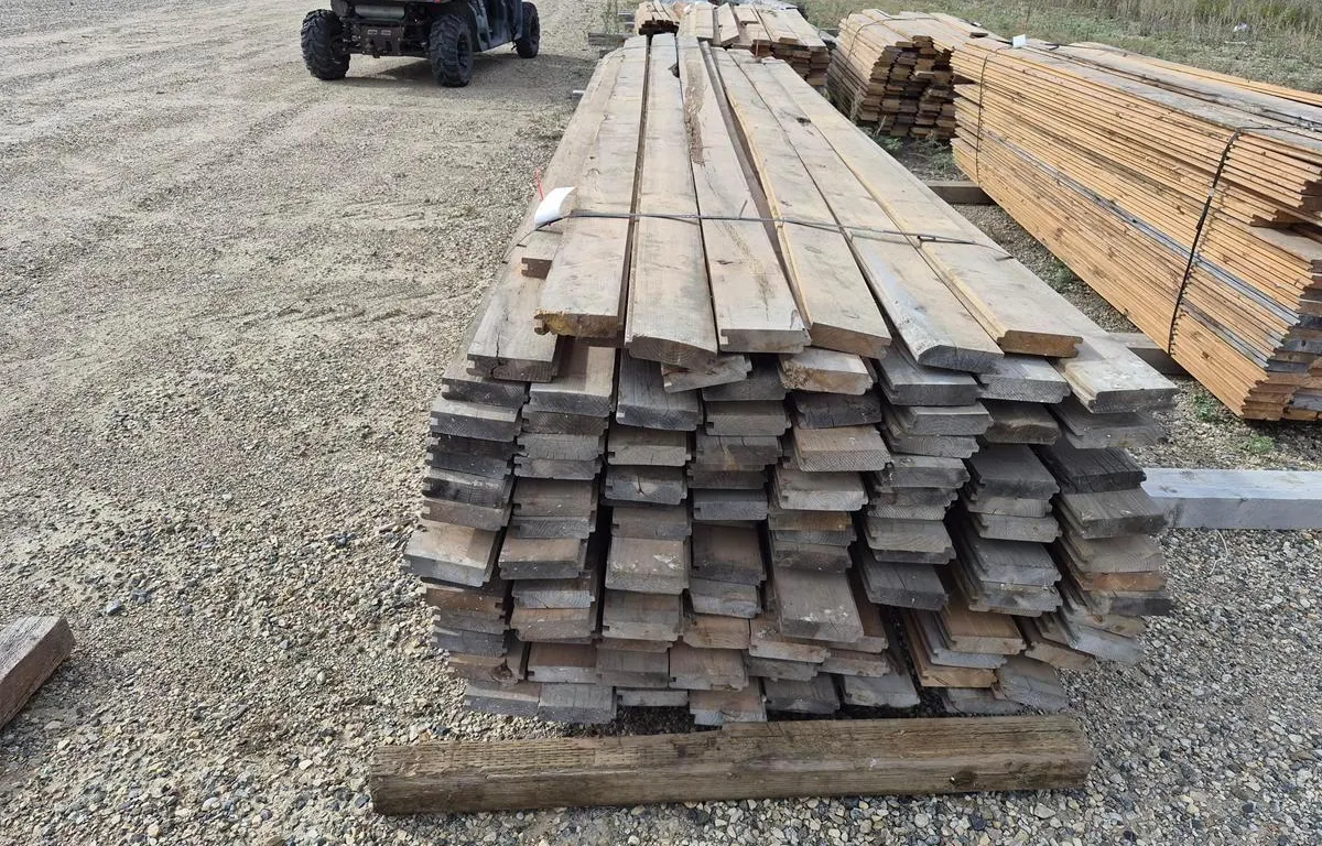 Bundle of Approx. 16' Pinewood Boards
UNRESERVED