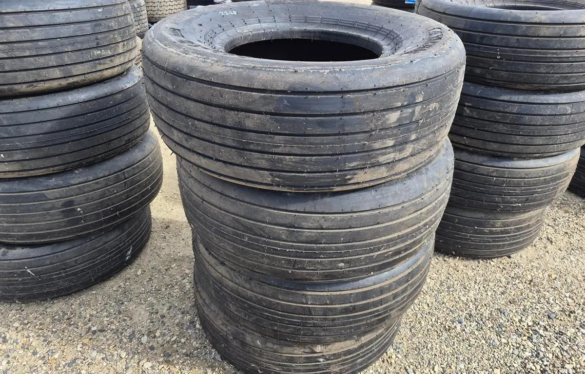 (4) 11L-15 Implement Tires
UNRESERVED