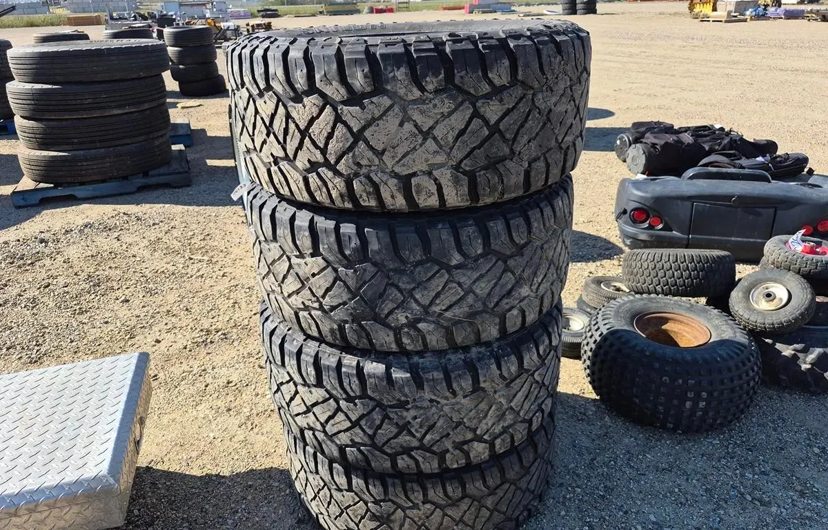 (4) Sailun Terramax 33 x 12.50 R18LT Tires
UNRESERVED