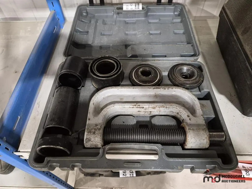 Performance Tool Ball & U-Joint Service Set
UNRESERVED