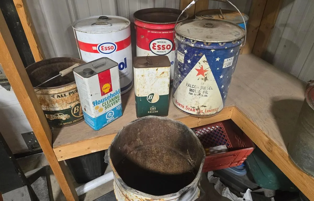 Vintage Oil and Solvent Tins Collection
UNRESERVED