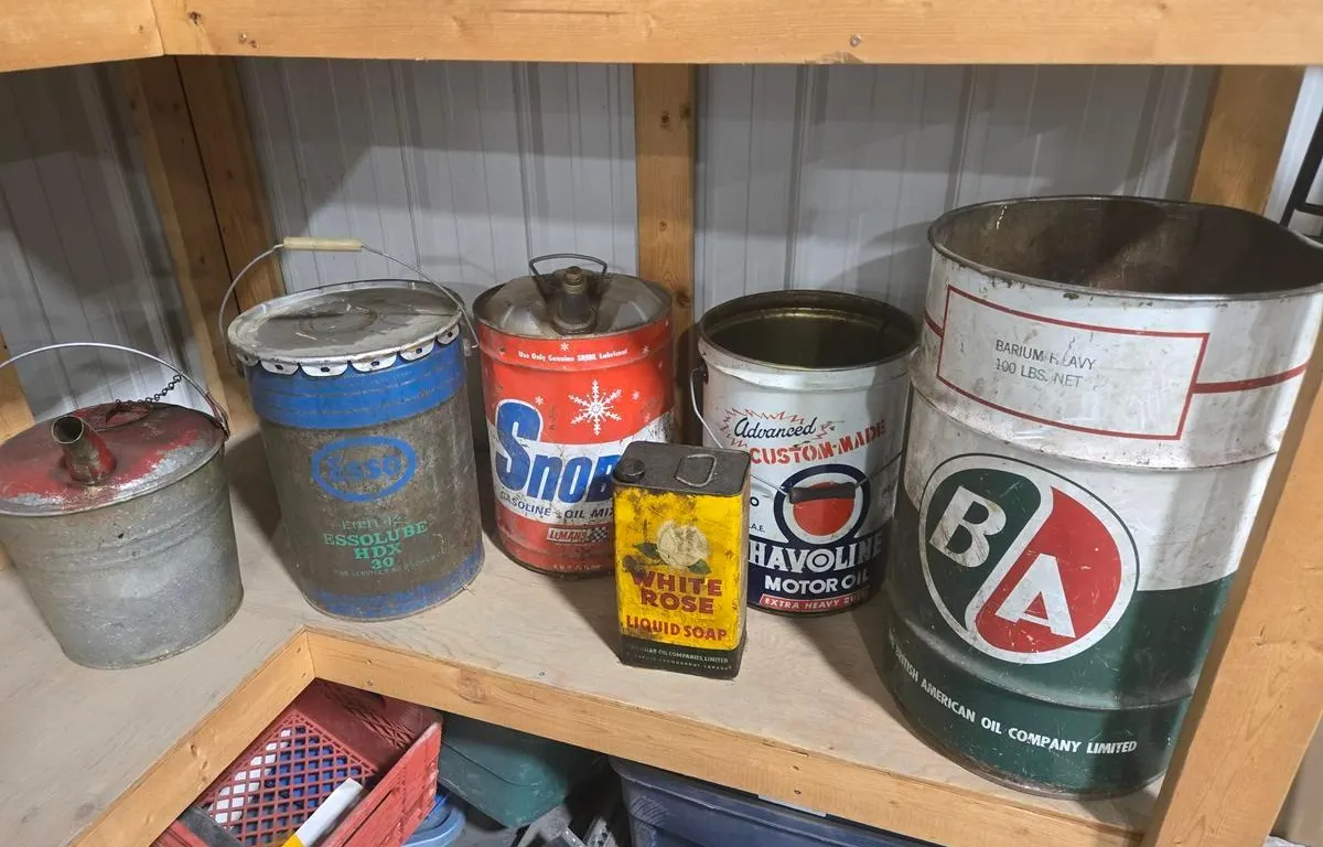 Assorted Vintage Oil & Advertising Tins
UNRESERVED