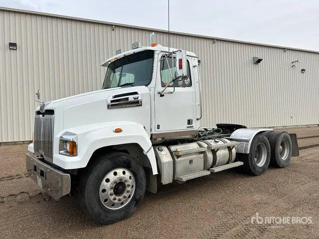 2016 Western Star 4700 SF 6x4 T/A Day Cab Truck Tractor