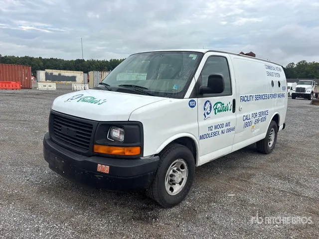 2009 Chevrolet Express 2500 Cargo Van