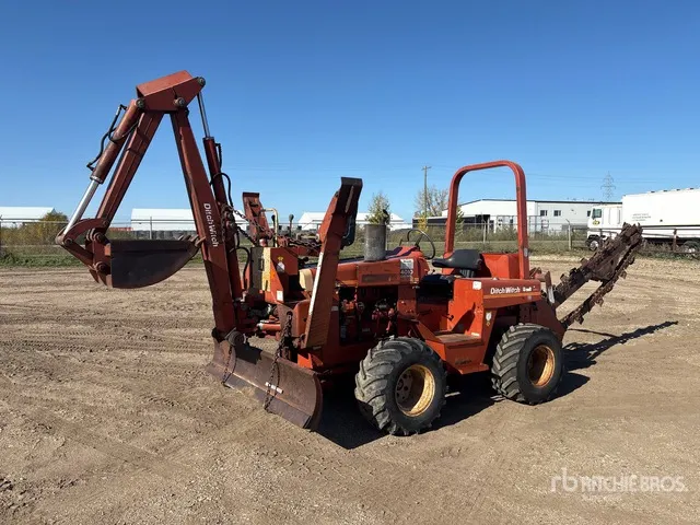 Ditch Witch 4010DD 4x4 Trencher
