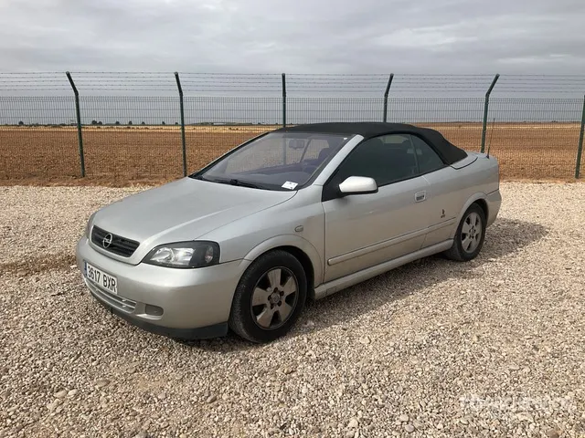 2002 Opel Astra Automobile
