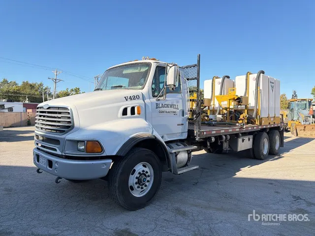 2005 Sterling LT9500 6x4 Mud Mixing Truck
