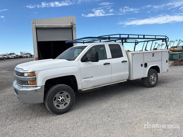 2018 Chevrolet Silverado 2500HD Extended Cab Utility Truck