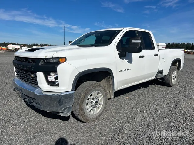 2020 Chevrolet Silverado 2500 4x4 Extended Cab Pickup
