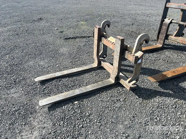 Volvo 45 in Q/C Wheel Loader Forks