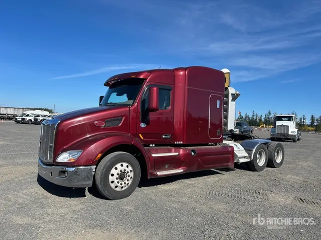 2017 Peterbilt 579 6x4 T/A Sleeper Truck Tractor