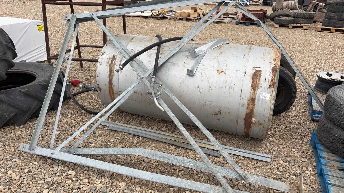 Gas Tank W/ Stand & Hose
