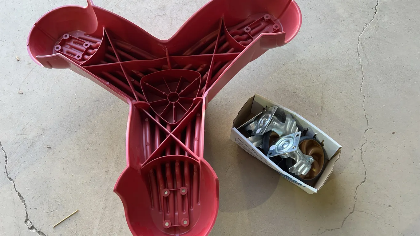 Oil Pan Base & Wheels