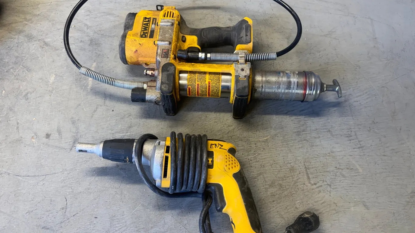 DeWalt Cordless Grease Gun and Drywall Screwdriver