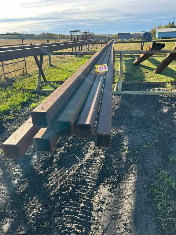 (6) 2.5"X2.5"X48FT 1/4" WALL SQUARE TUBING (TIMES THE MONEY X6)