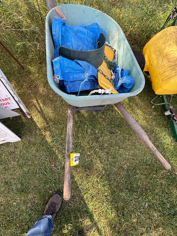 WHEEL BARROW AND TARP