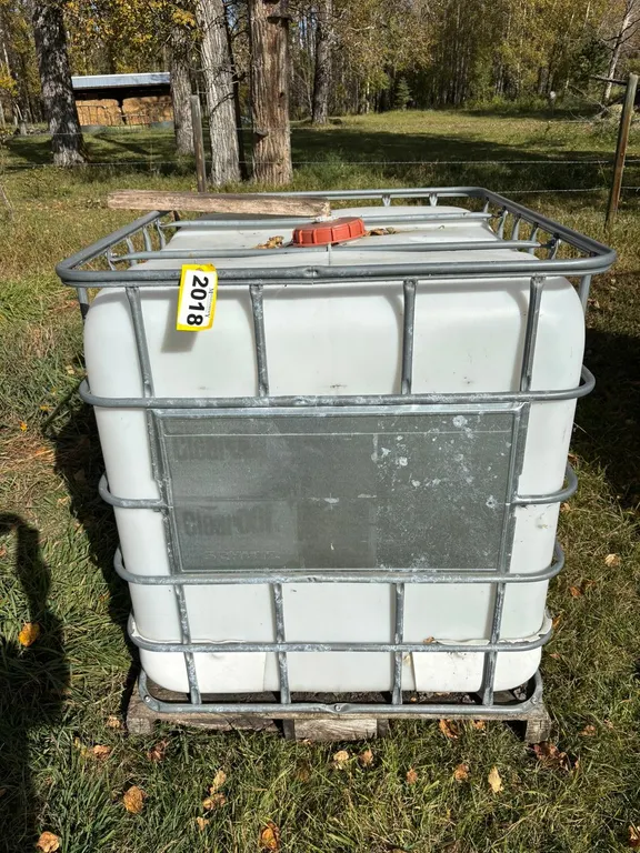 1000L POLY TOTE W/ CAGE - USED FOR WATERING TREES