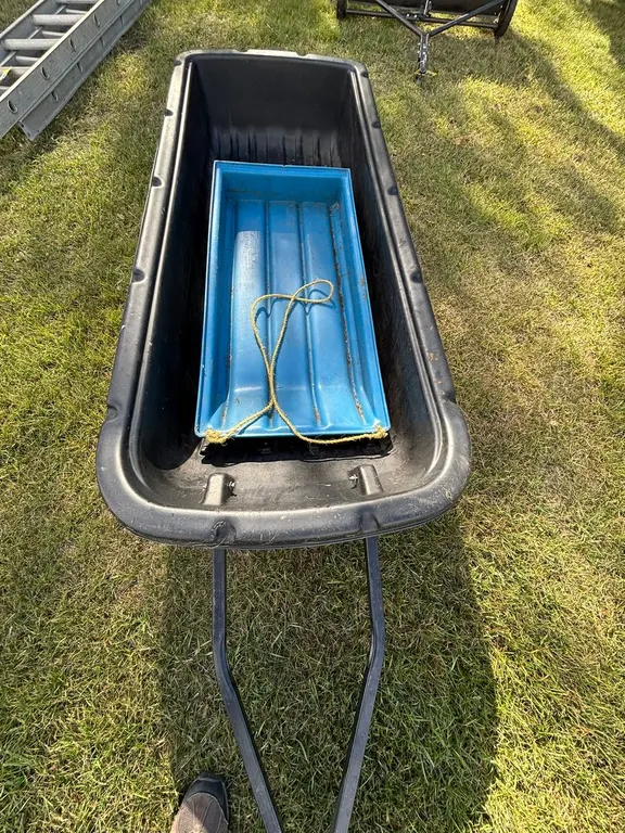 6'X30" SNOWMOBILE SLED & 43"X21" CALF SLED