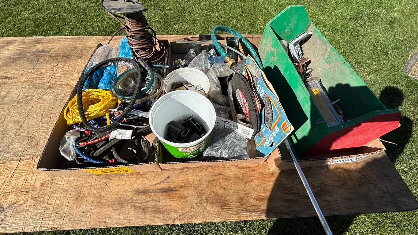 L/O ASSORTED HARDWARE