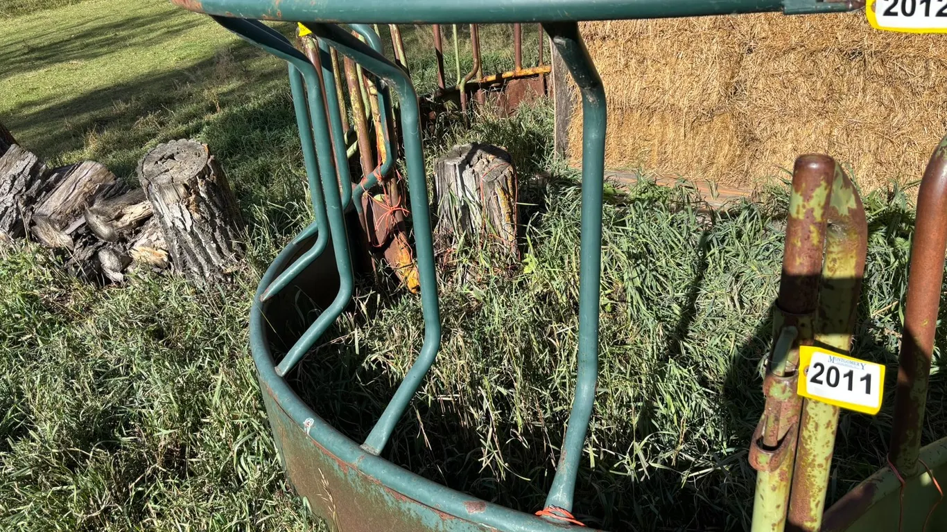 3-PC ROUND BALE FEEDER