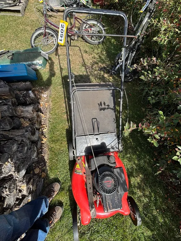 VANTAGE PUSH MOWER 22" DECK