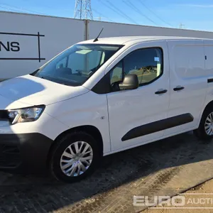 2021 Peugeot Partner Professional 