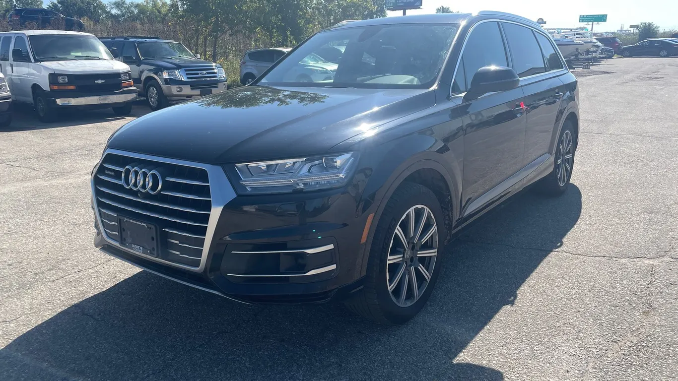 2017 Audi Q7 (Has WI Title) (OF)