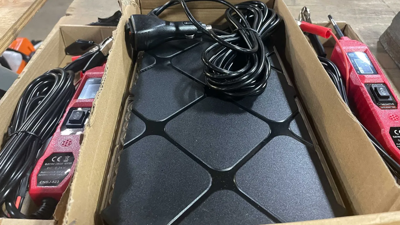Amber and Yellow LED Strobe Light (PR12)