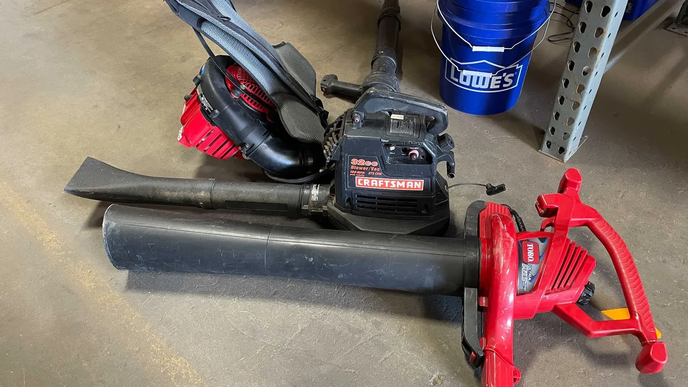 Leaf Blowers (PR18)