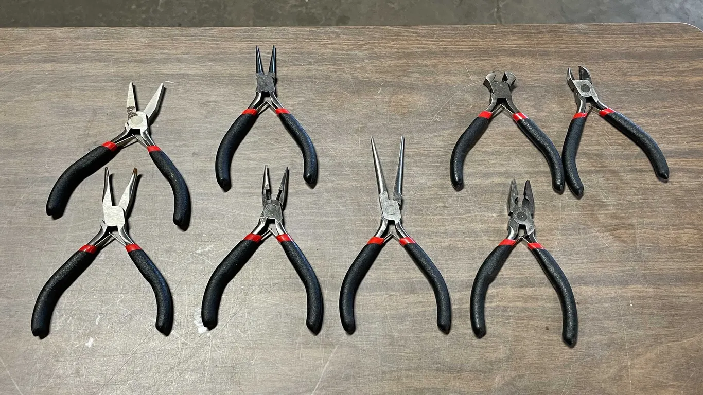 Needle Nose Pliers Set (CW)