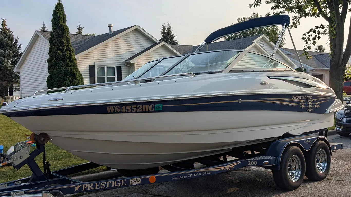 2007 Crown Line 200LS Boat (Has WI Registration)