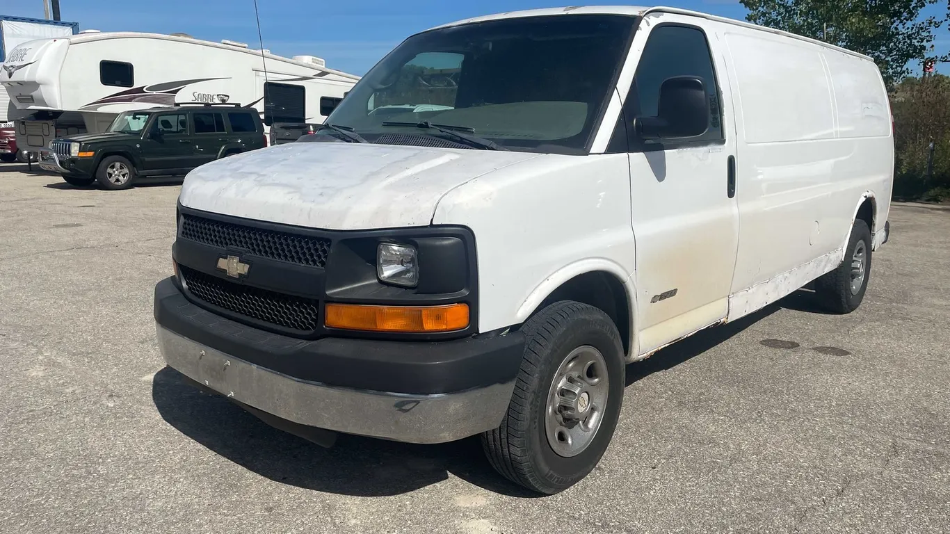 2007 Chevrolet Express 3500 Extended 6.0L (Has WI Title) (OF)